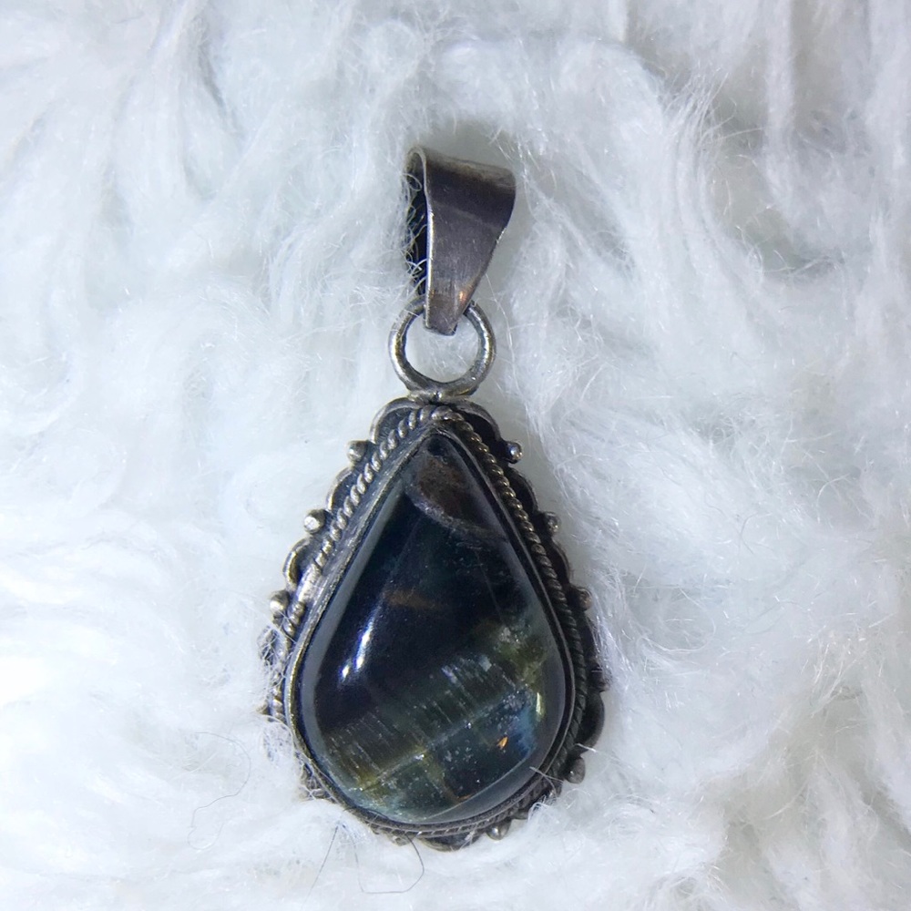 .925 Silver Labradorite Stone Pendant